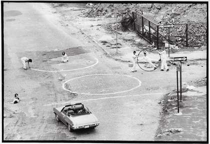 Joan Jonas, Delay Delay, 1972, performance, Lower West Side, New York, NY, 1972. © Gianfranco Gorgoni