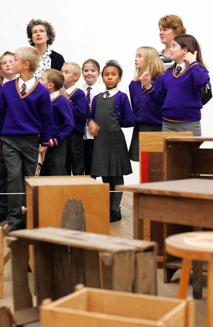 Looking, talking, interpreting: learning in the gallery