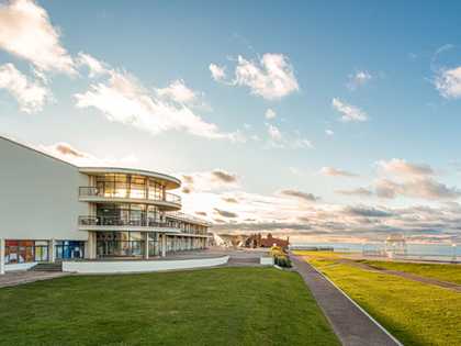 External view of De La Warr Pavillion by the sea