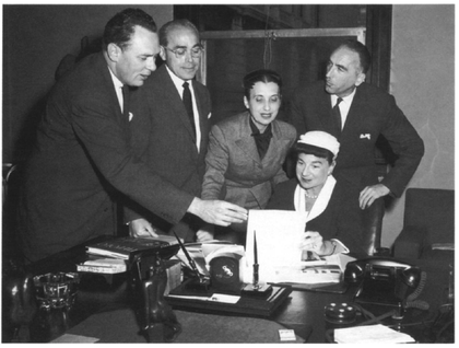 Fig.3 Katharine Kuh with the organisers and sponsors of the 1956 American Pavilion at the Venice Biennale, 1956