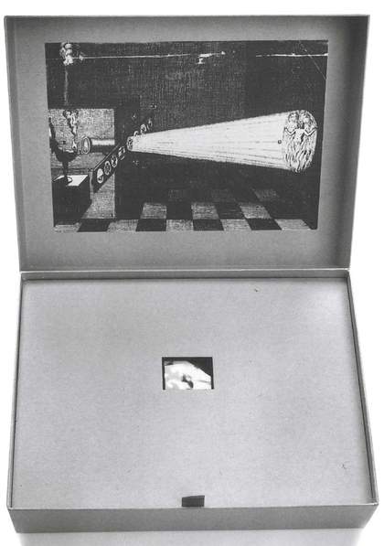 Susan Hiller From the Freud Museum, box 022 Séance/seminar 