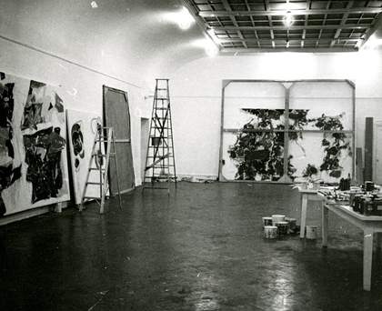 Fig.22 Sam Francis’s studio on Broadway in New York, 1962 or 1963, with the reworked version of Around the Blues (far wall), Emblem (Two Worlds) (left) and Blue Balls VII 1962 (second from left)