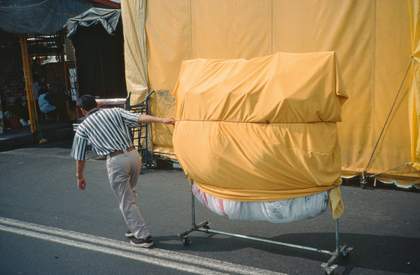 Francis Alÿs Detail, Amulantes II (Pushing and Pulling)1992–2003
