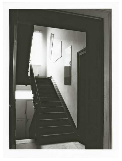 Installation view of Thomas Schutte Three Plates Green at Gerhard Richter house 