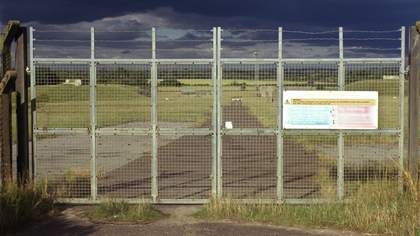 Patrick Keiller Robinson in Ruins film still