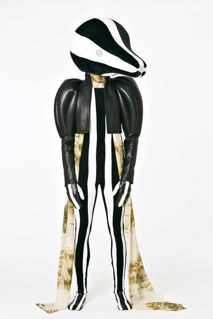 Costume 4