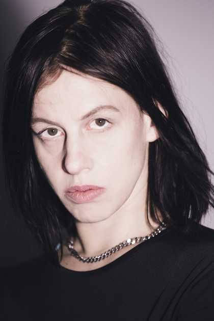 Anne Imhof Portrait ​​​​​​​© Photo Nadine Fraczkowski