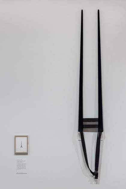Rebecca Horn, installation view showing Moveable Shoulder Extensions 1971 alongside the performance still (fig.4) at Tate Modern 2016