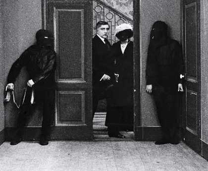 Still from Louis Feuillade's Fantômas (1913) 