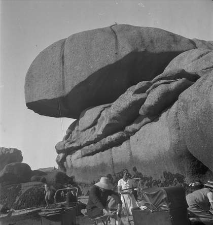 Eileen Agar Photograph of rocks in Ploumanach