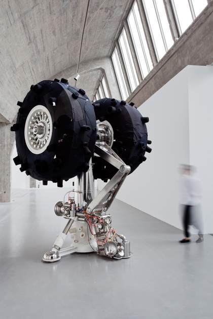 Yin Xiuzhen, Nowhere to Land 2012 