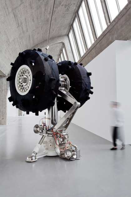 Yin Xiuzhen, Nowhere to Land 2012 