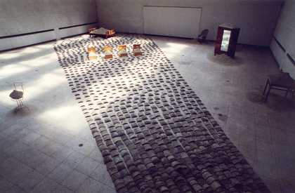 Yin Xiuzhen, Ruined City 1996